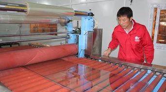 东鹏洁具工厂4.0震撼升级 淋浴房 屏风 自动贴膜机就是牛