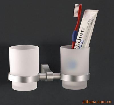 佛山市南海区里水家之洁五金制品厂 专业供应优质卫浴挂件、单杯架及网篮等水暖卫浴五金